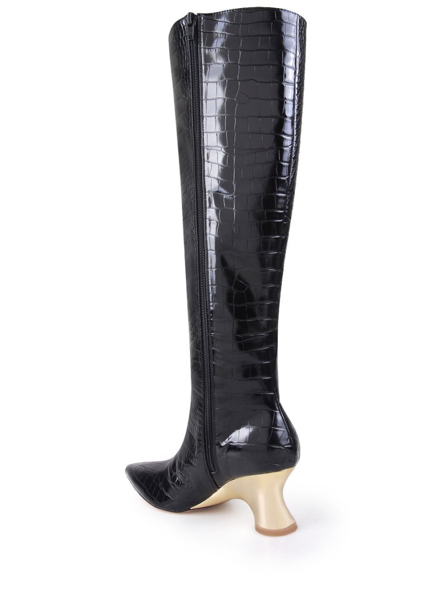 BootPrivilegedToland