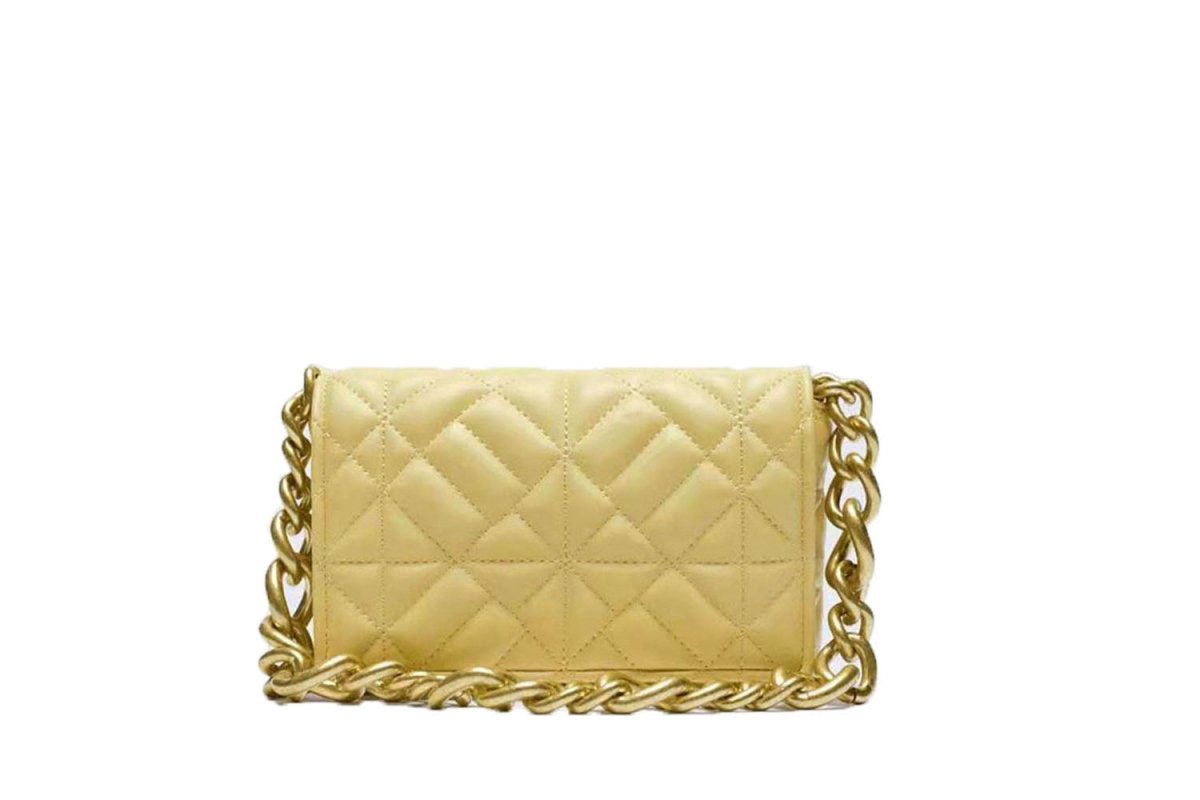 HandbagPrivilegedVienna Quilted Purse