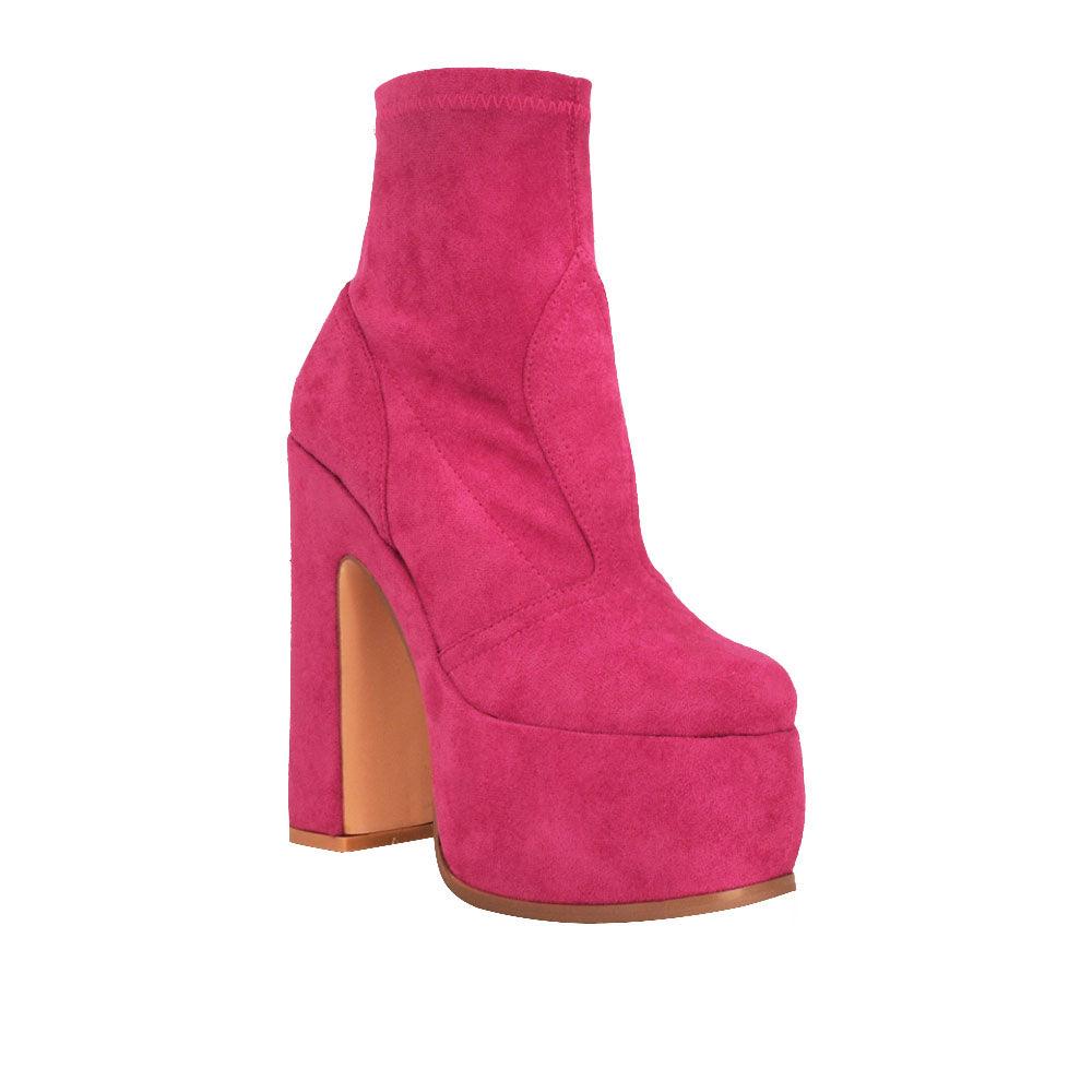 Pink women platform boots-corner view