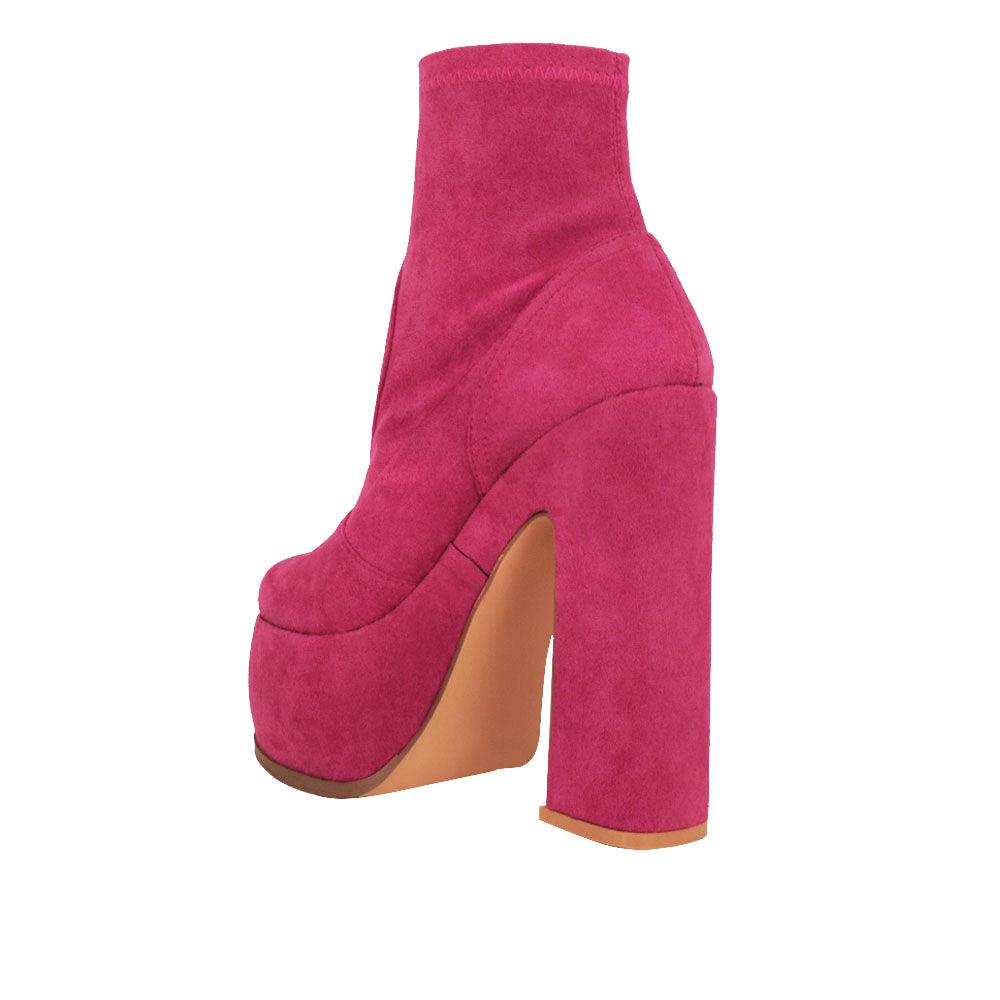 Pink women platform boots-posterior view