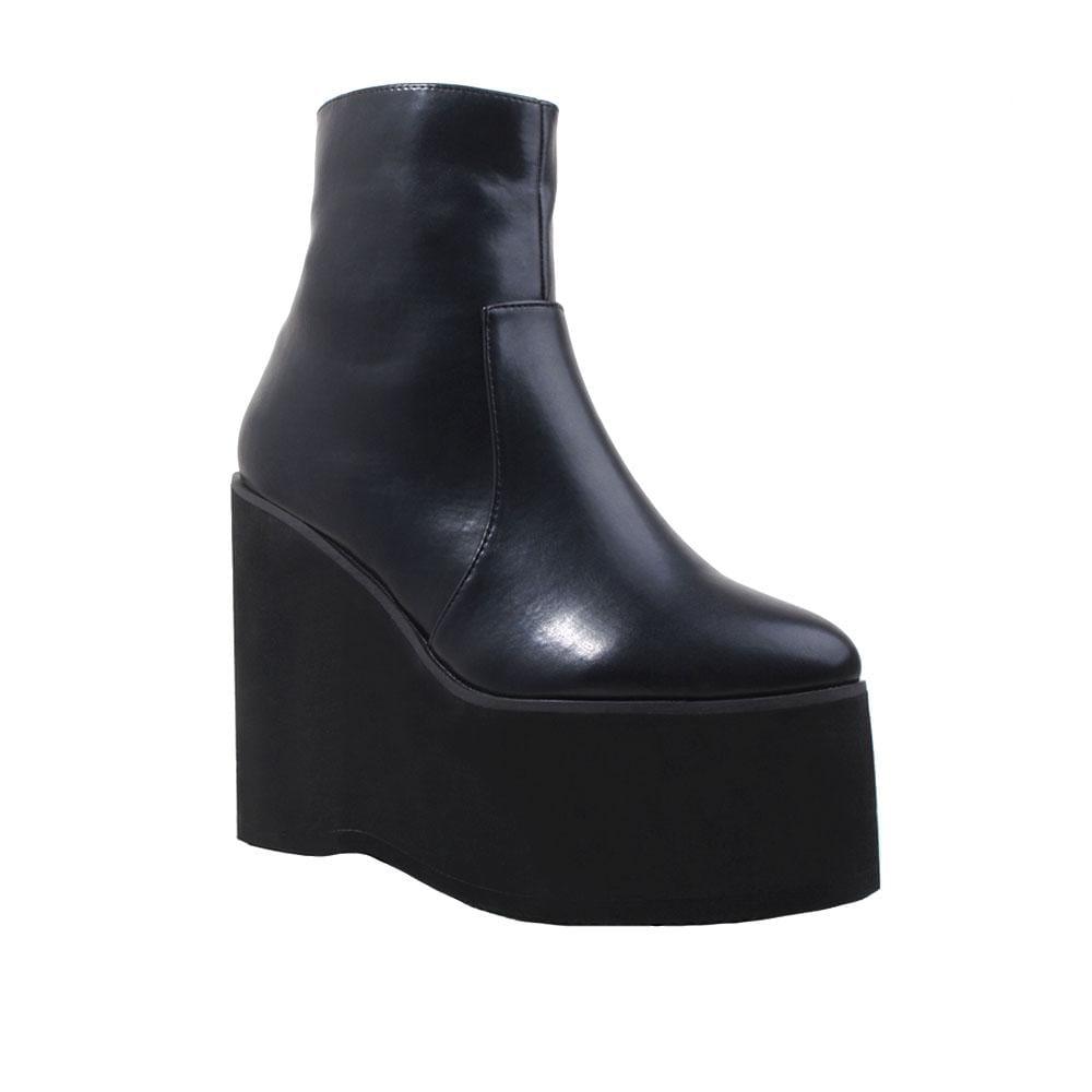 Black textured women booties with black platform-corner view