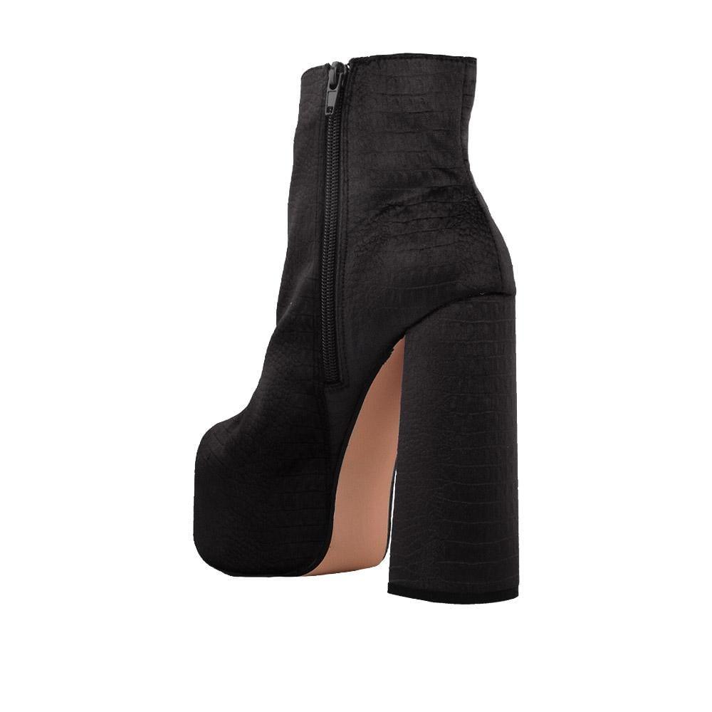 Black textured women booties with block heel-posterior view