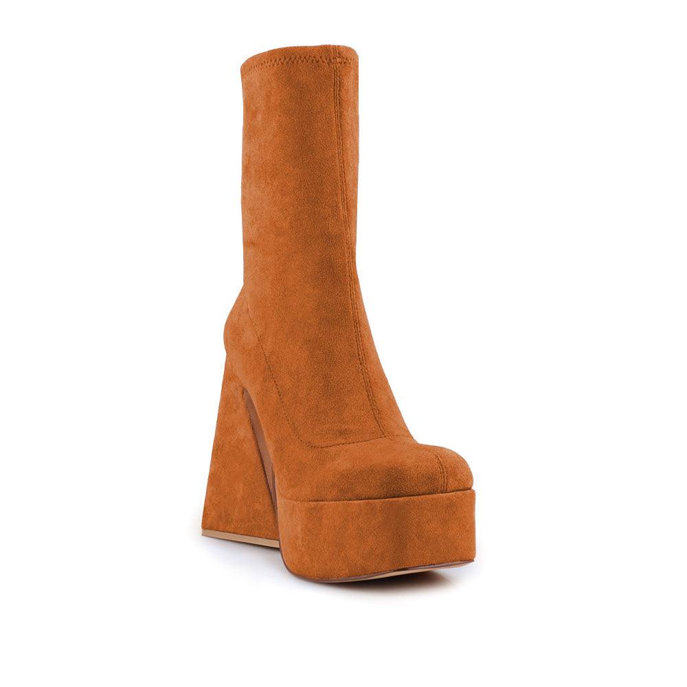 Vegan suede women heels with platform in tan-corner view