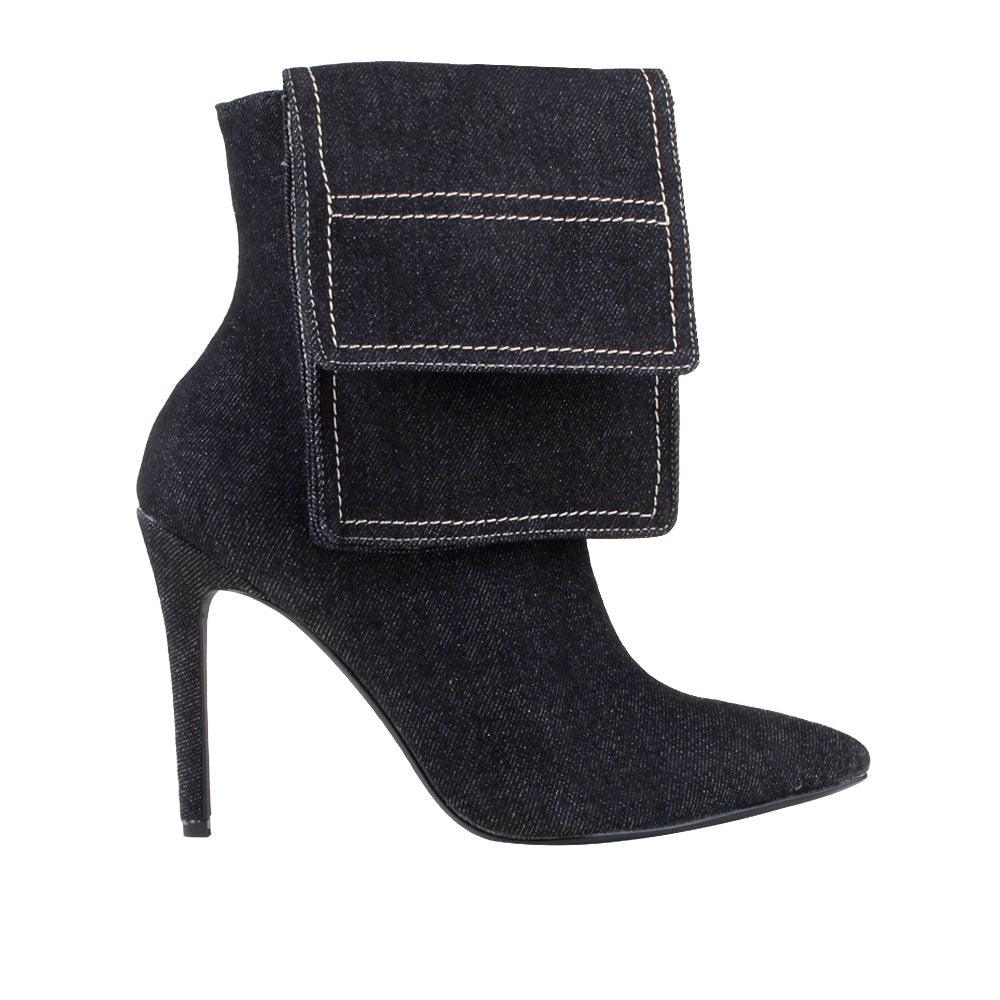 Black denim women's heel-side view