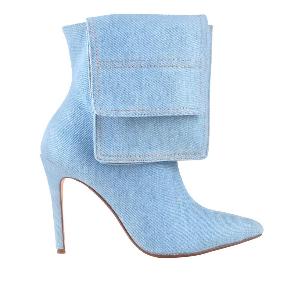 Light denim women's heel-side view