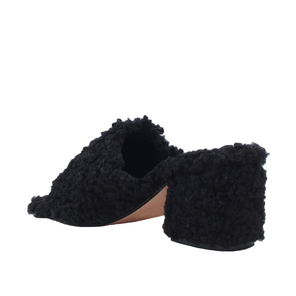 Black colored women flats covered with faux fur-posterior view