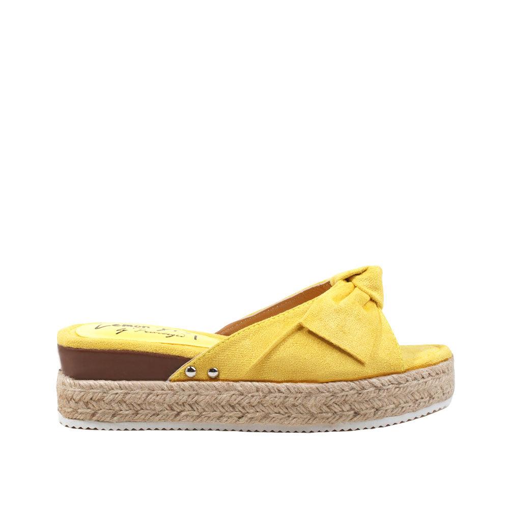 Yellow women platforms with skin embroided base