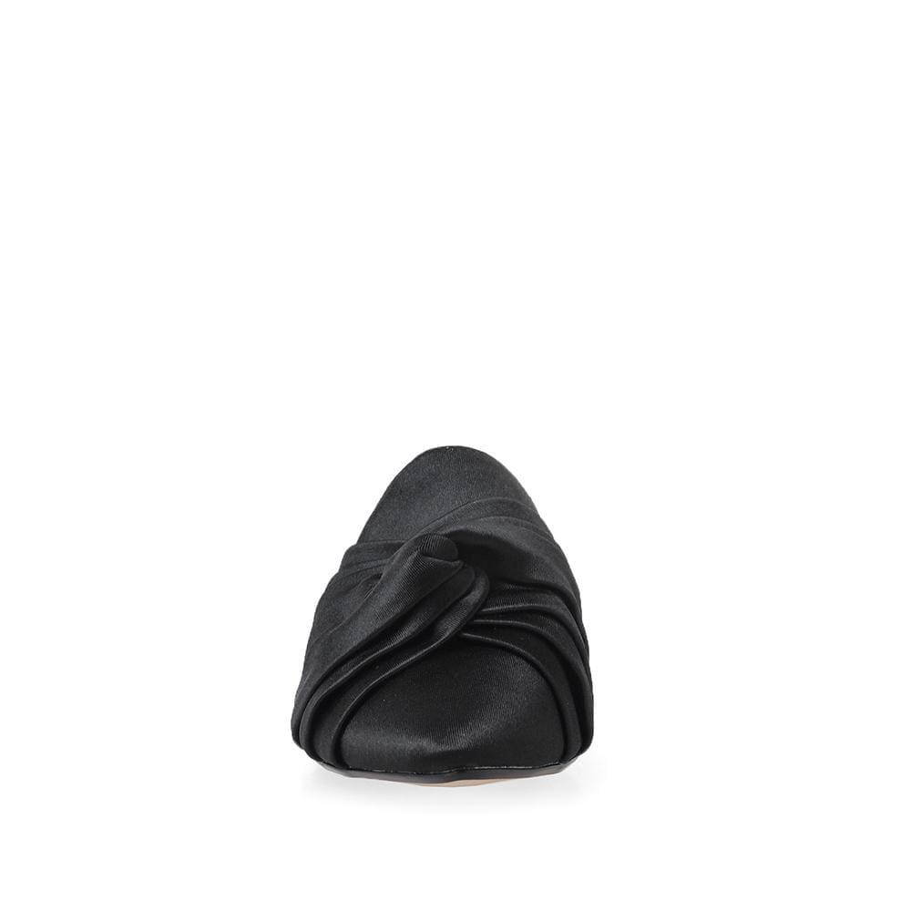 Black slip-on women flats-front view