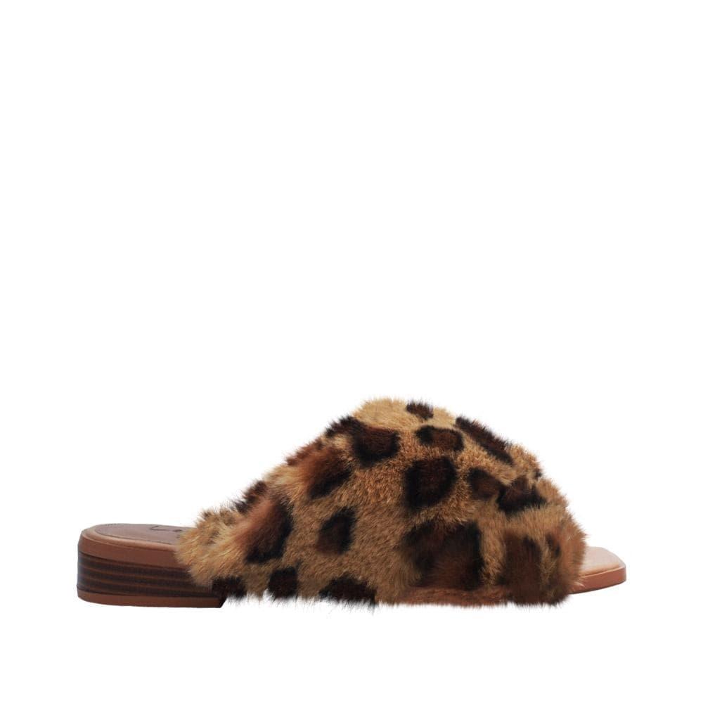 Women slip ons with faux fur accents in leopard