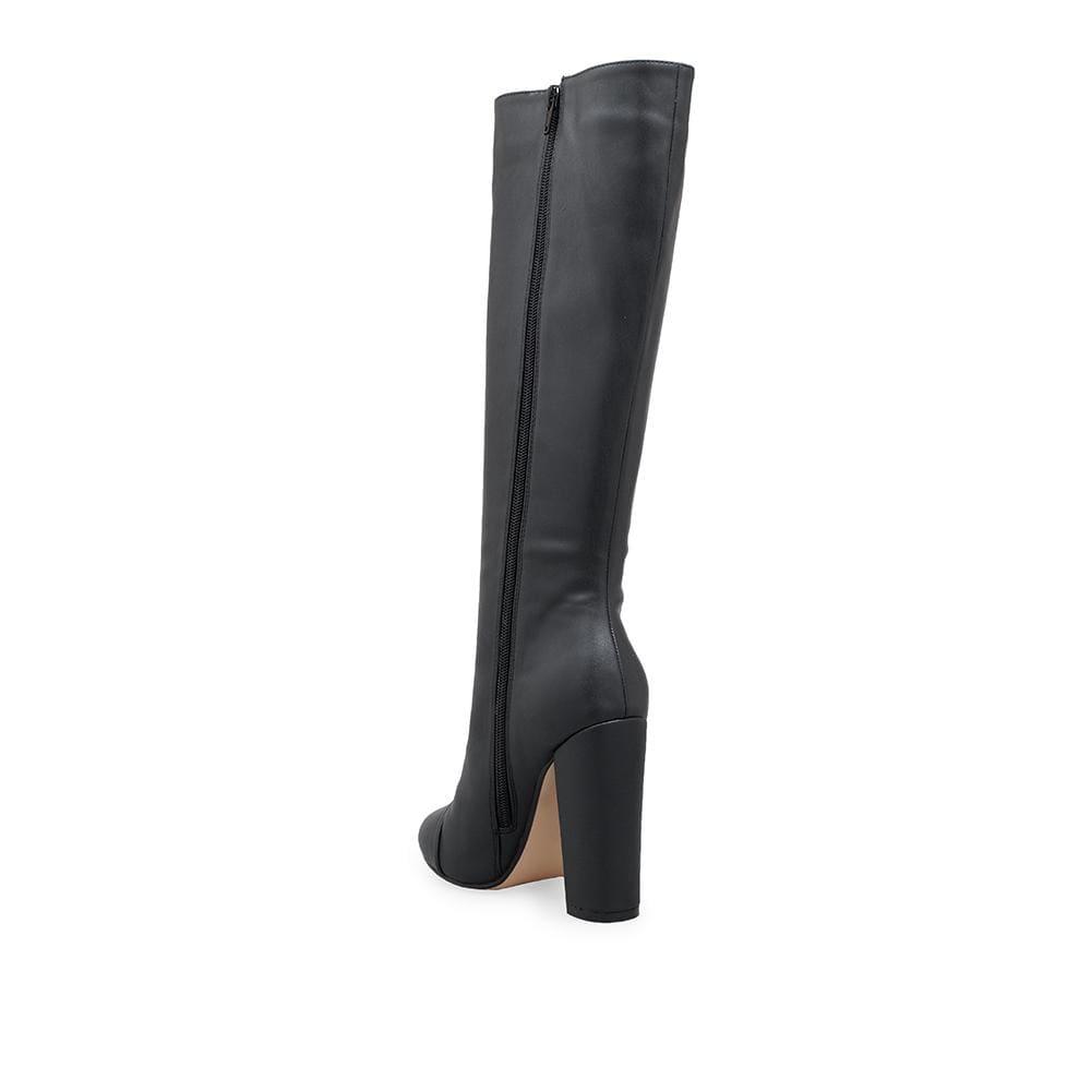 Black vegan leather women boots-posterior view