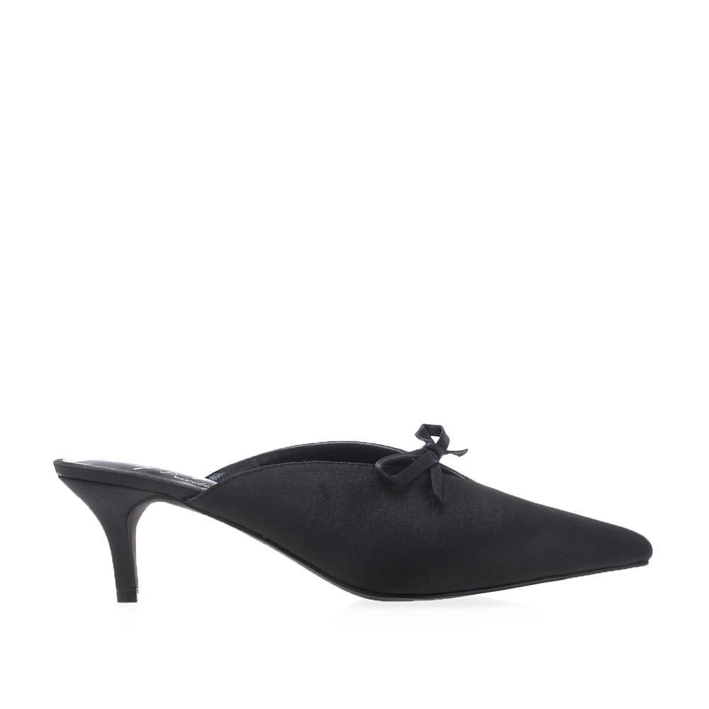 Black -colored women's heels with upper bow and slipper style