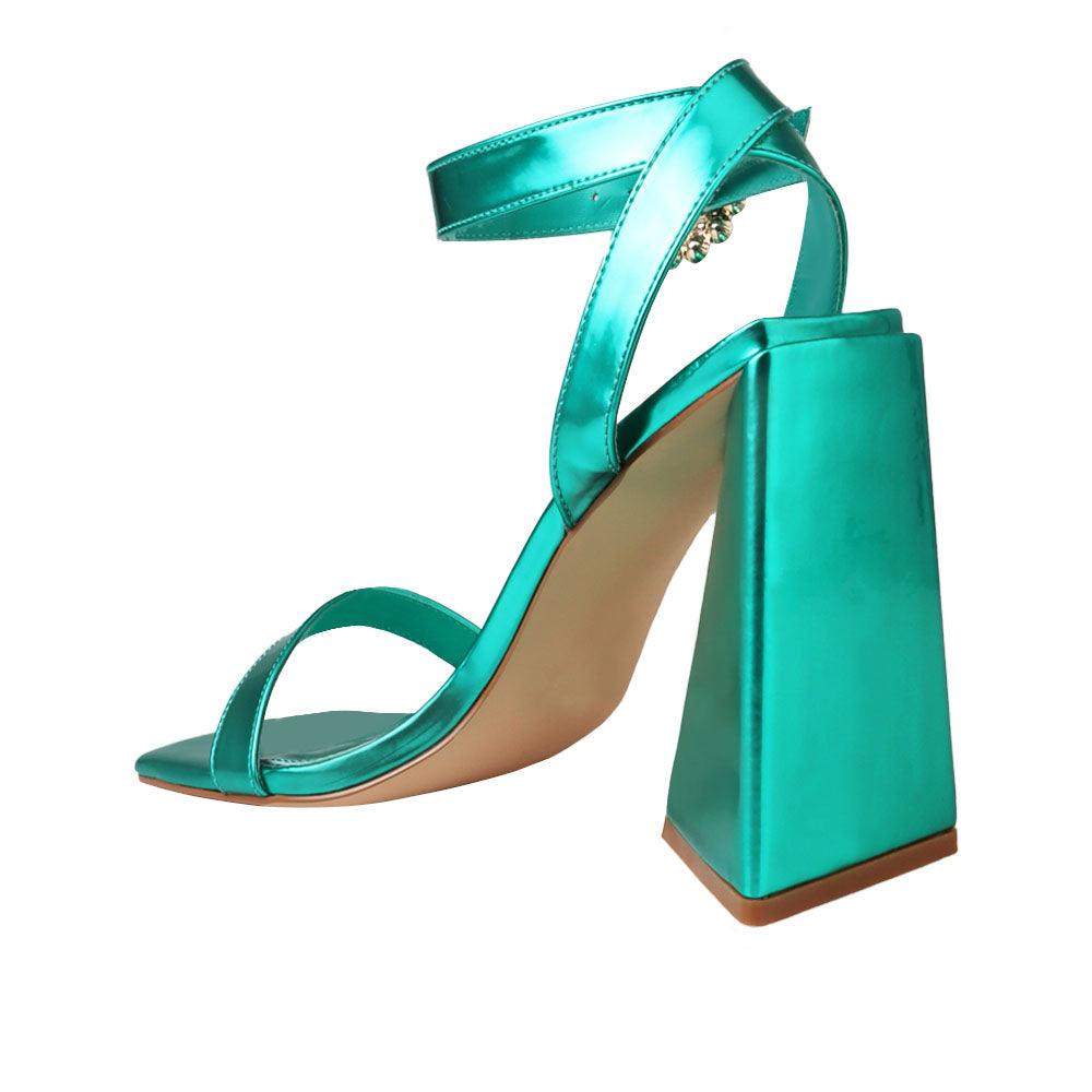 Green women heels with ankle buckle-posterior view