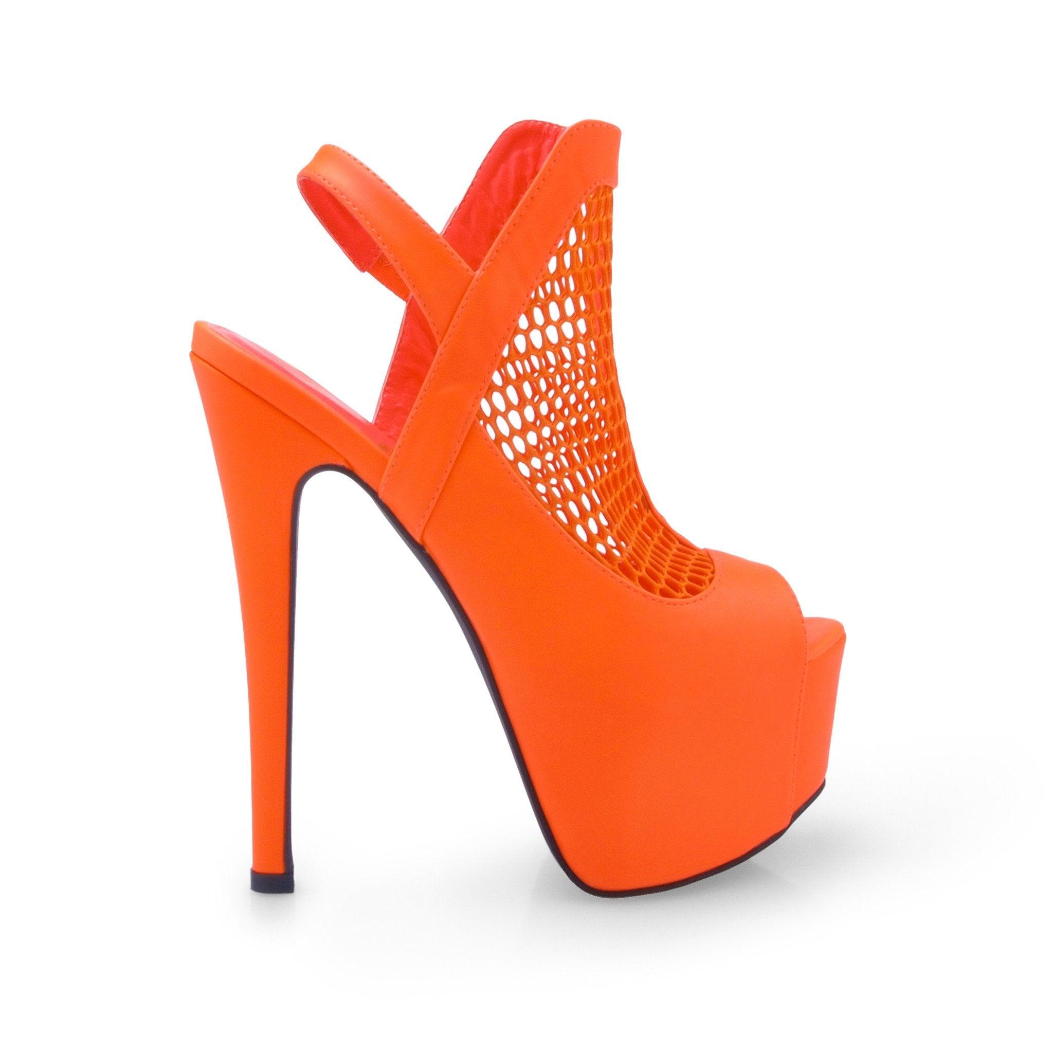 Turn Up - women shoes in {{product.color}}