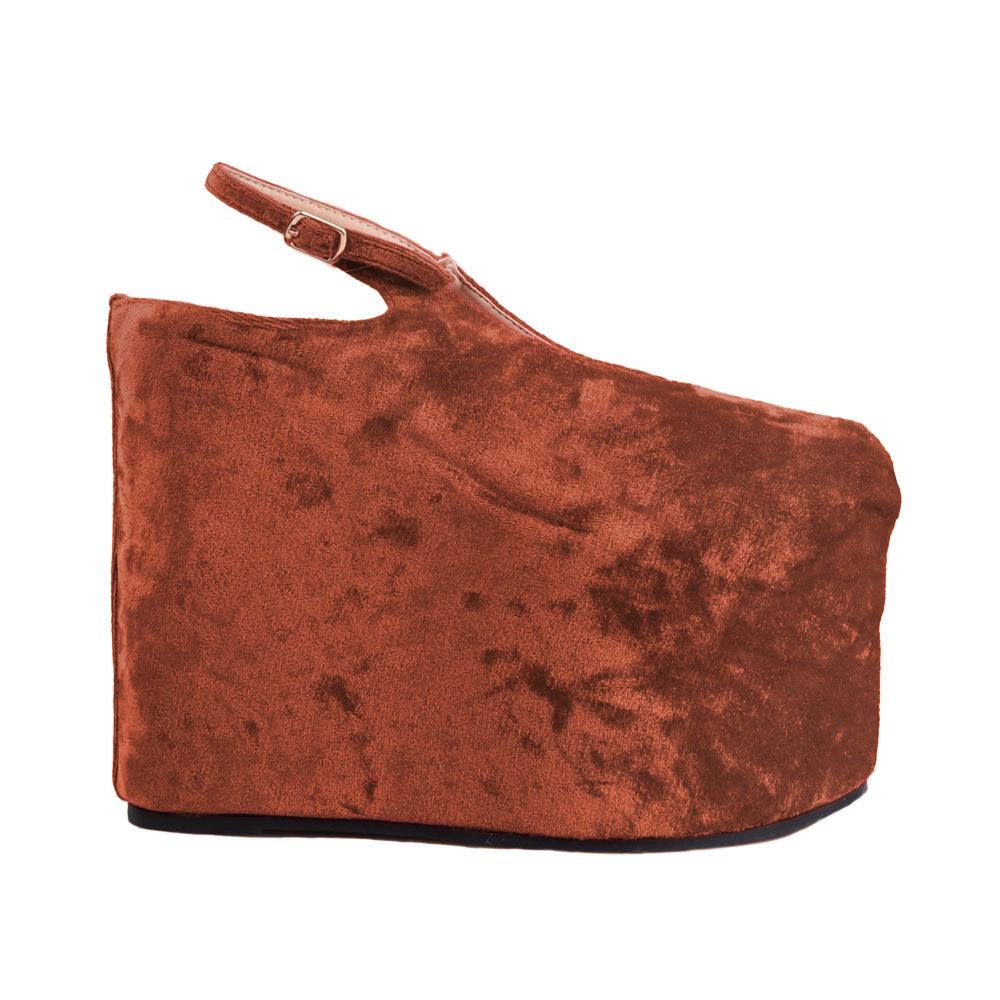 Brown velvet women platform with sandal buckle - side view