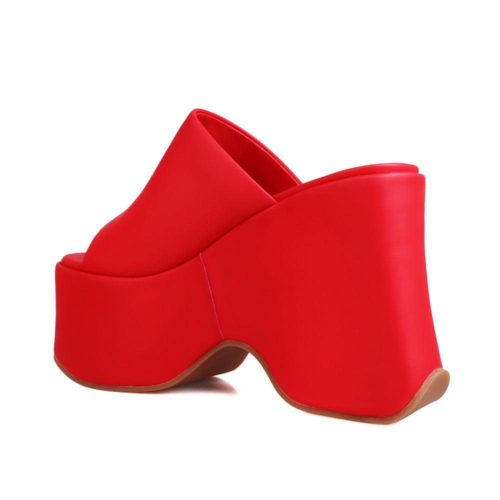 Ladies' red-colored slip-on platform shoes-posterior view