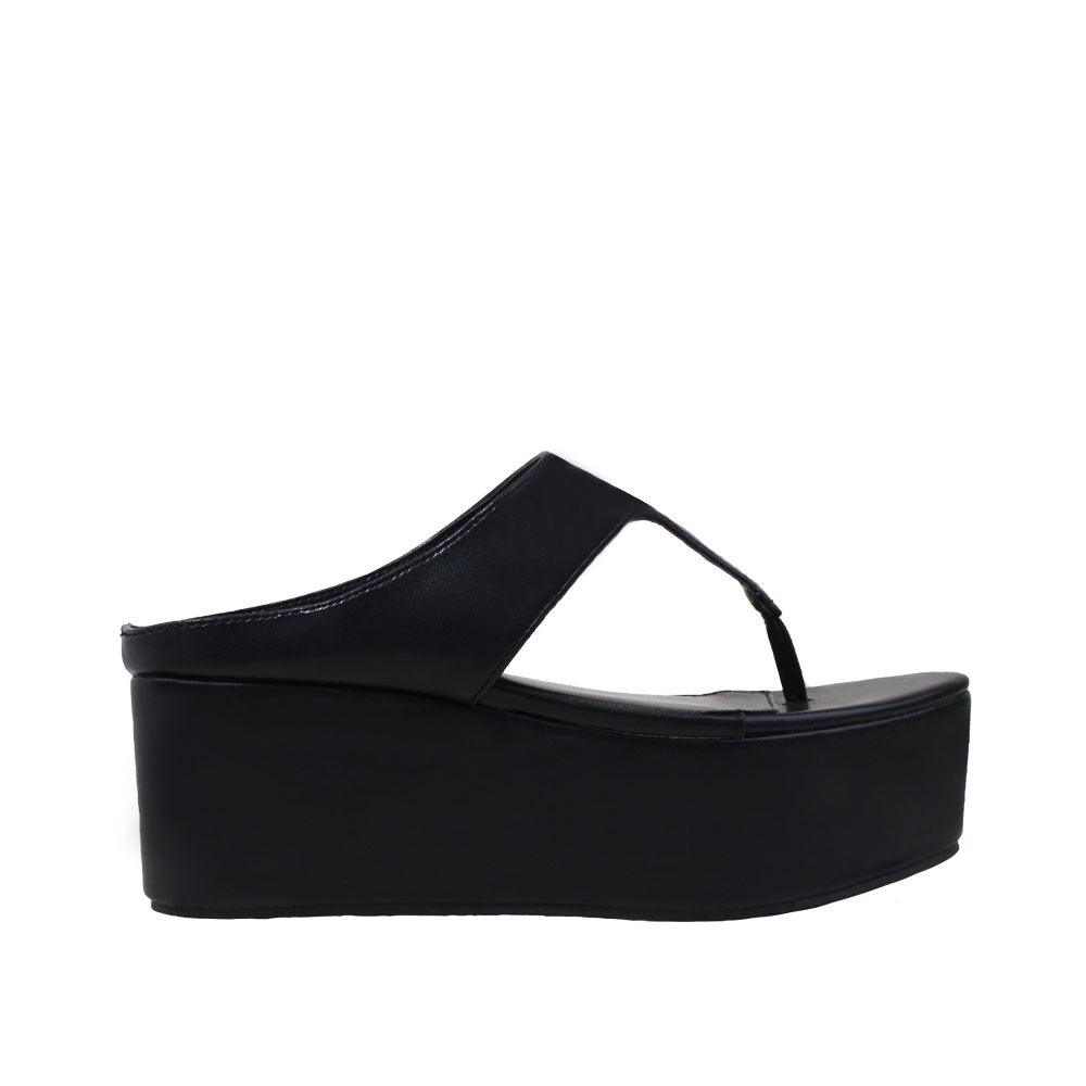 Slip-on women's platform in black color-side view