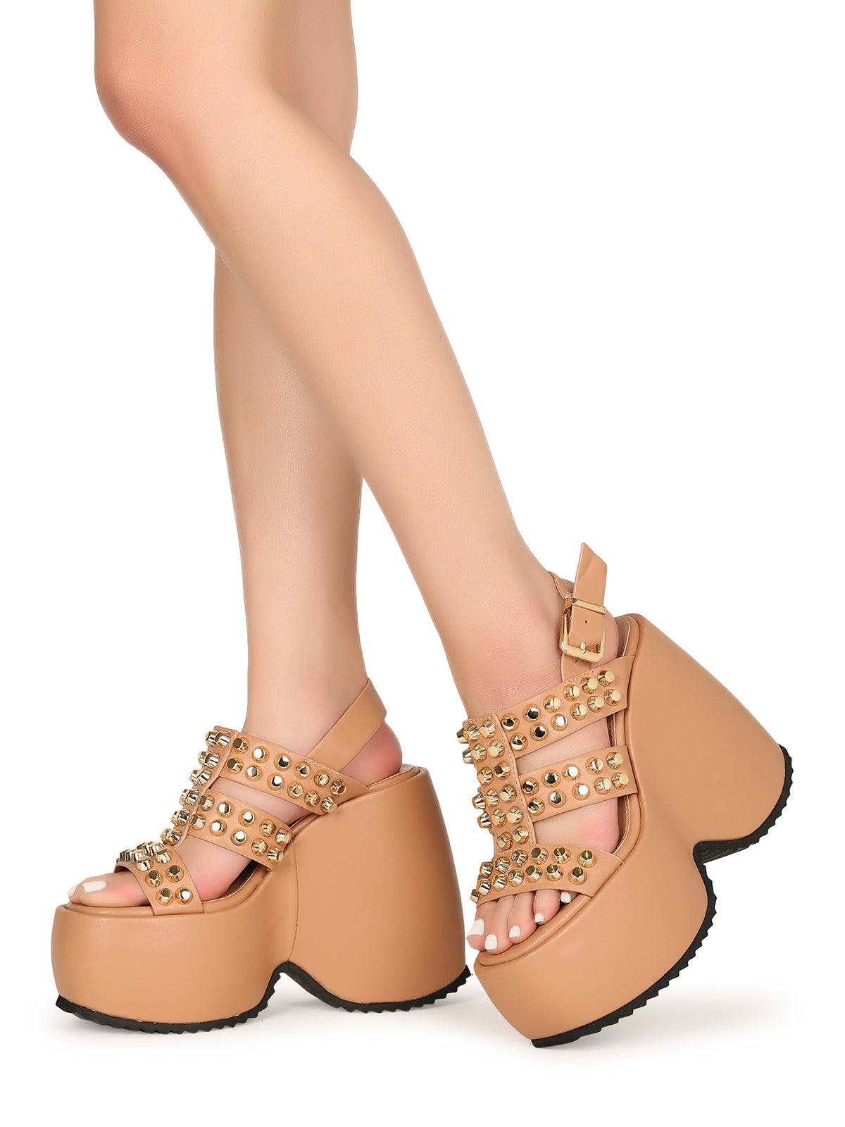 Vegan leather women wedge shoes with studs in nude