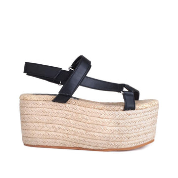 Gylian leather women's chunky platform sandal in black-side view