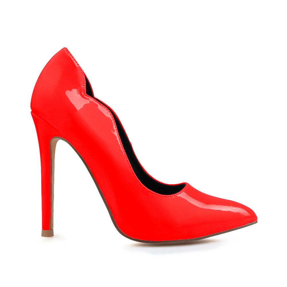 Women's pump heel in red-side view