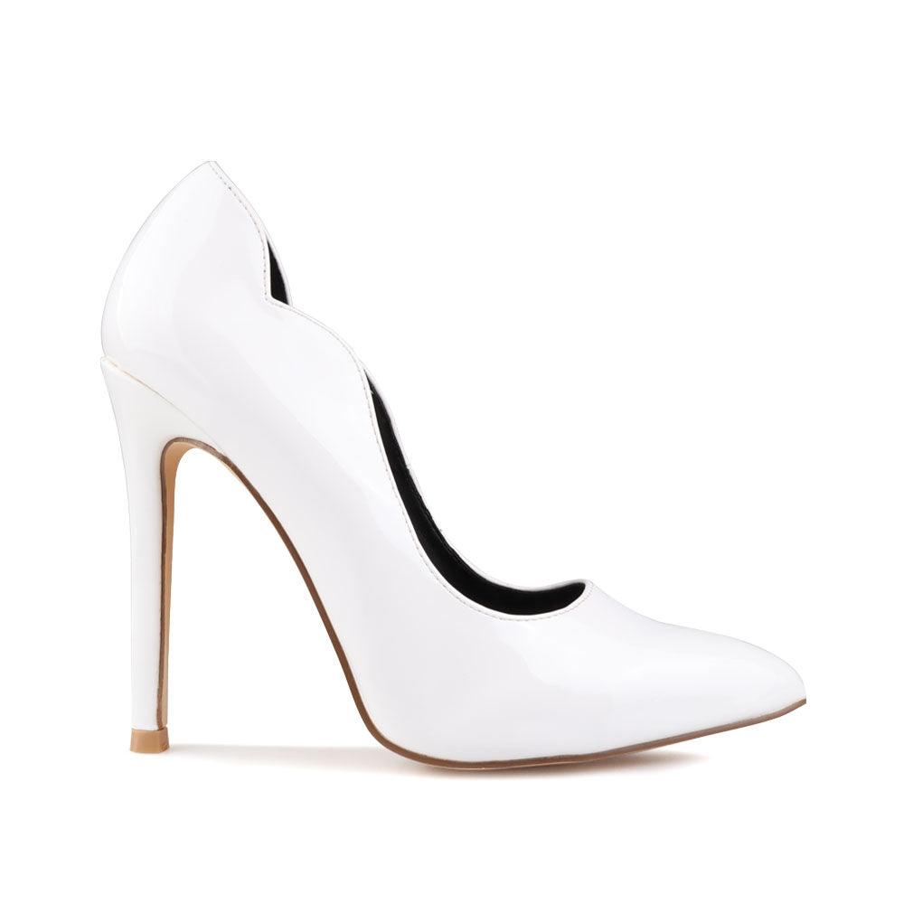 Women's pump heel in white-side view