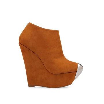 chestnut colored women shoe with silver toe - side view