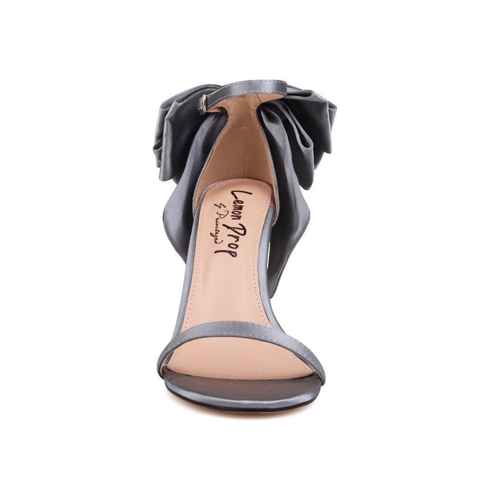 HeelPrivilegedWoodell