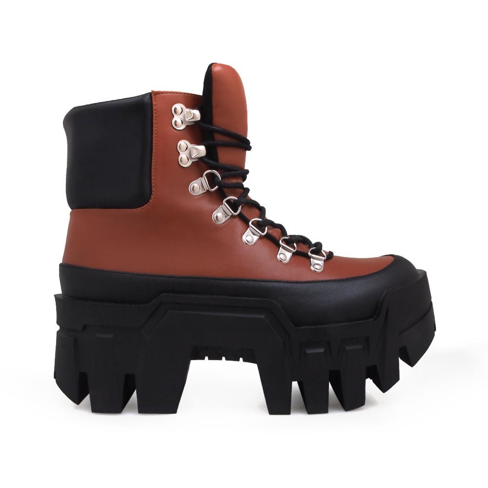 BootiePrivilegedYarmouth